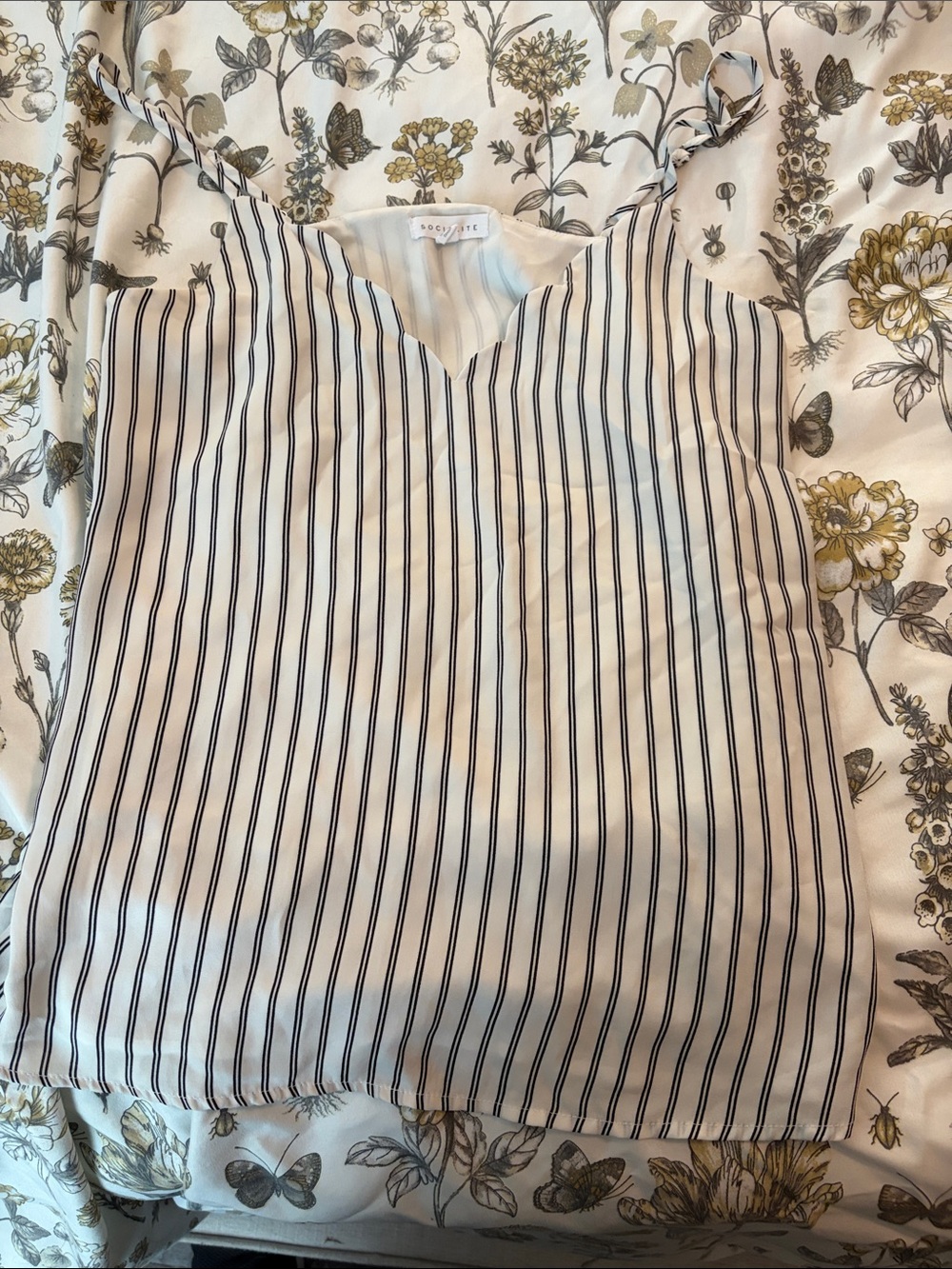 Socialite Striped V-Neck‎ Cami Top